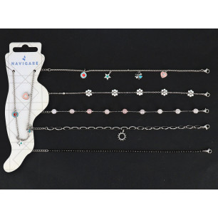 Cavigliera Navigare sottile con ciondolini o piccoli decori