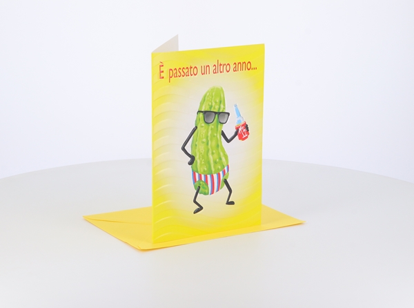 Biglietti con disegni simpatici e frasi con interno a colori